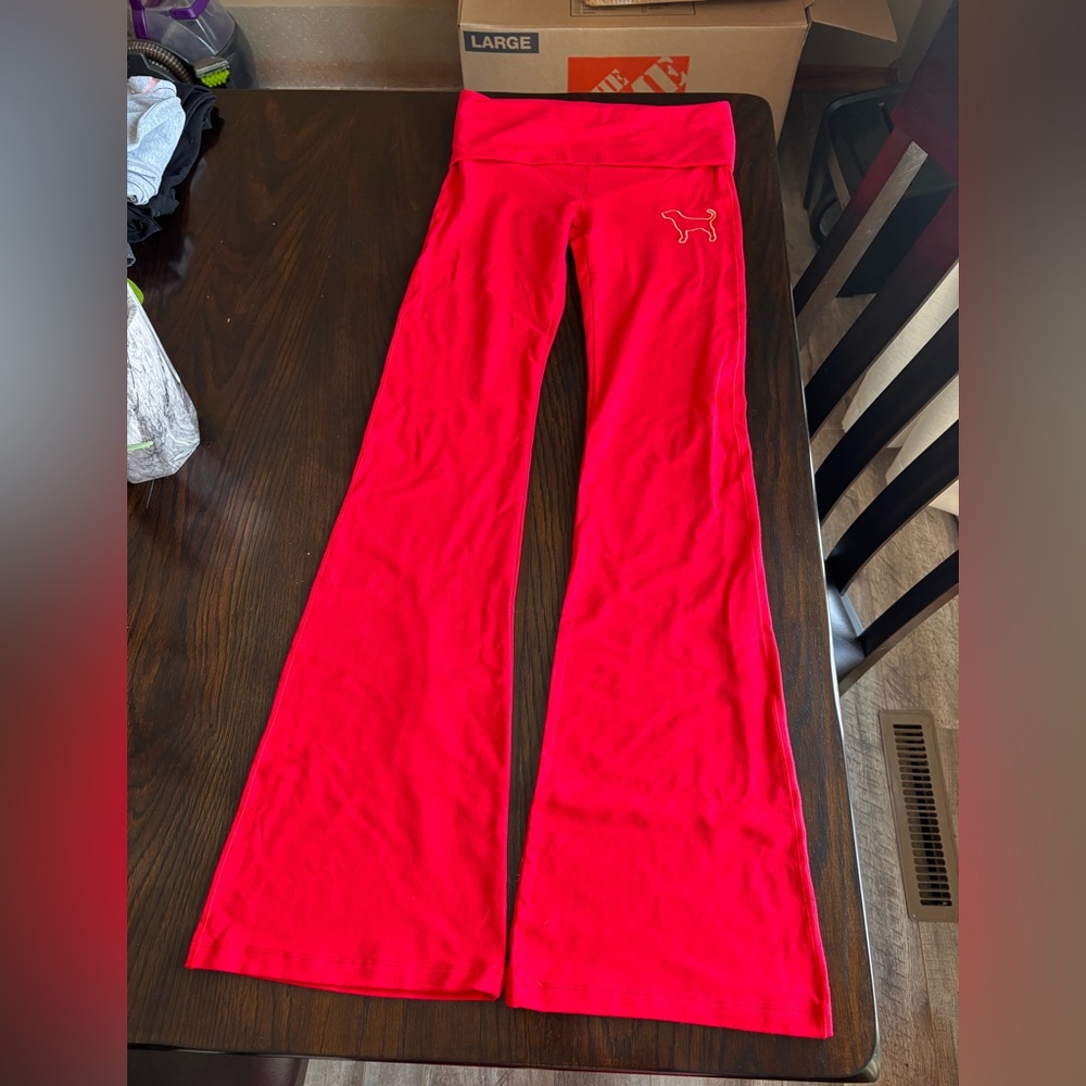 PINK Victoria's Secret Vibrant Red Yoga Pants